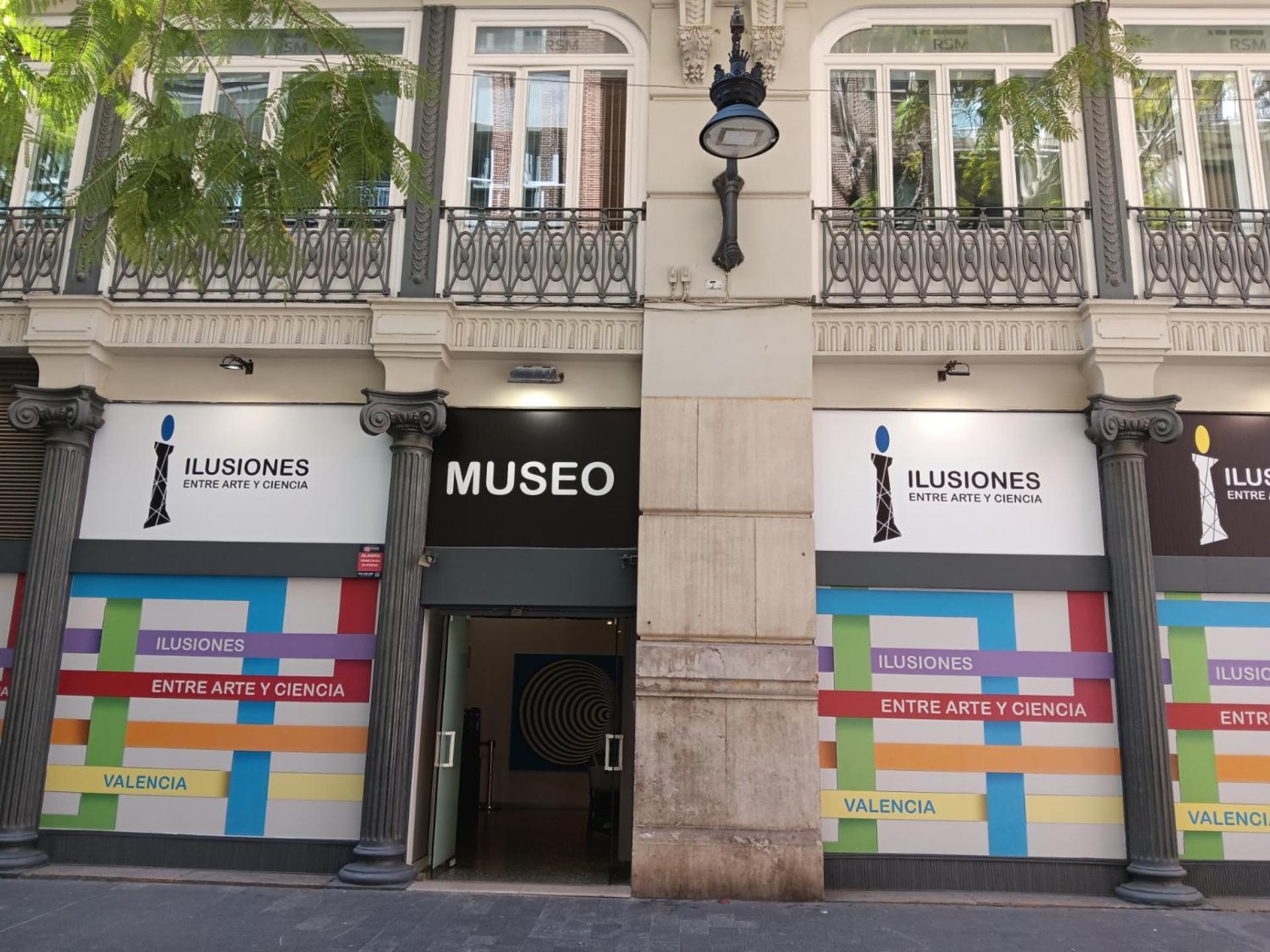 Apartamento Familiar Centro Historico Plaza Ayuntamiento "Ciutat Vella" فالنسيا المظهر الخارجي الصورة